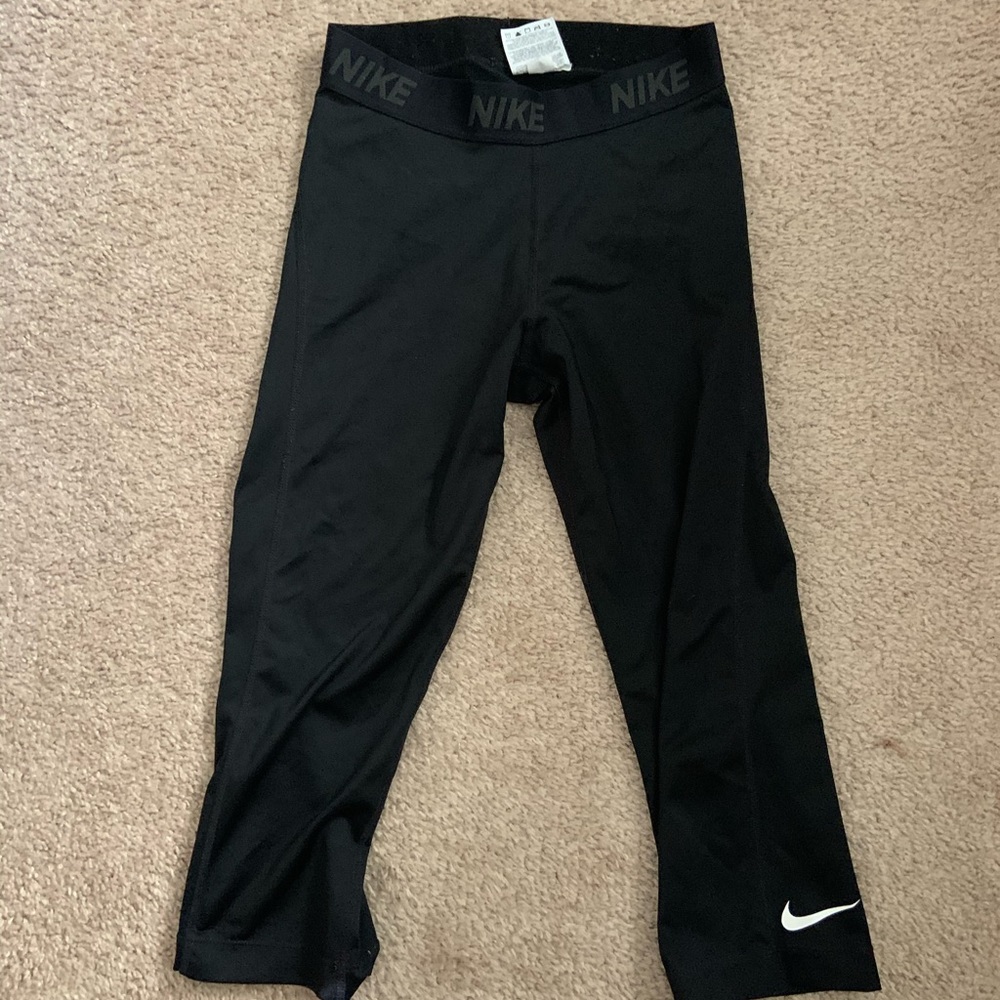 Nike 3/4 length leggings